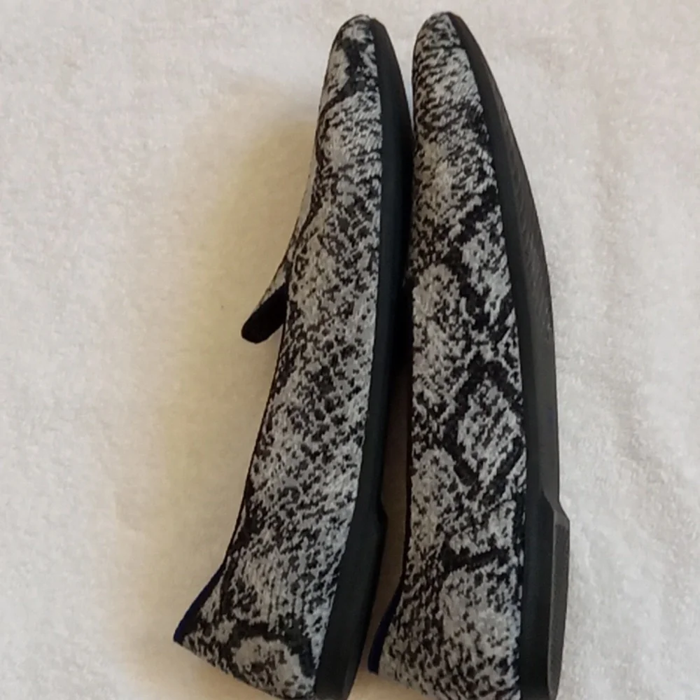 Snakeskin Python Patterned Rothys Size 10 1/2 Loafers With Round Toe - Picture 7 of 10